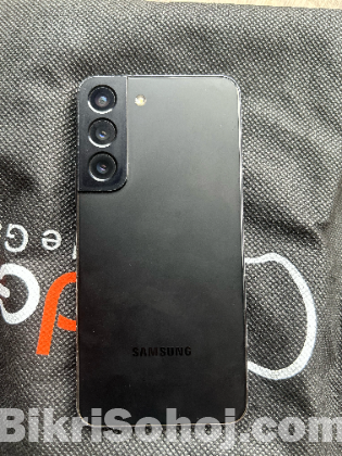 Samsung S22